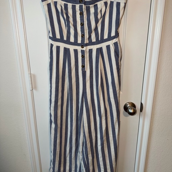⚡️AMERICAN EAGLE Blue & White Vertical Stripe Strapless Jumpsuit - Picture 2 of 5